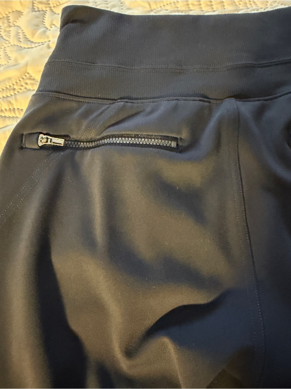 Athleta Navy Tapered Venice Jogger Pants - Size Medium - Picture 12 of 16